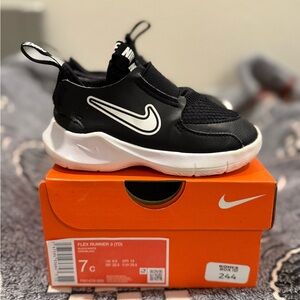 Nike Black and White Slip-On Sneakers with Elastic Strap